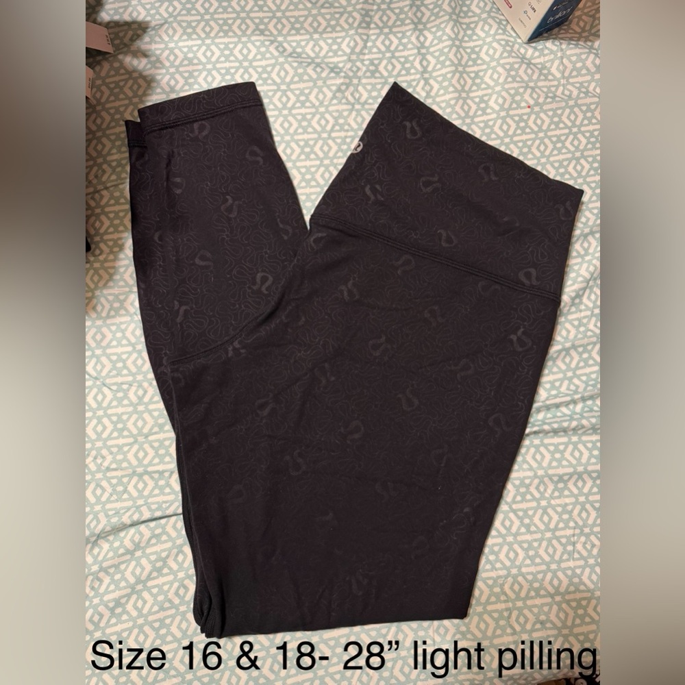 Lululemon all over logo pattern align 16 & 18 - 28”